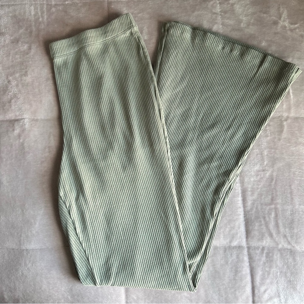 H&M Sage Green Ribbed Flare Pants
